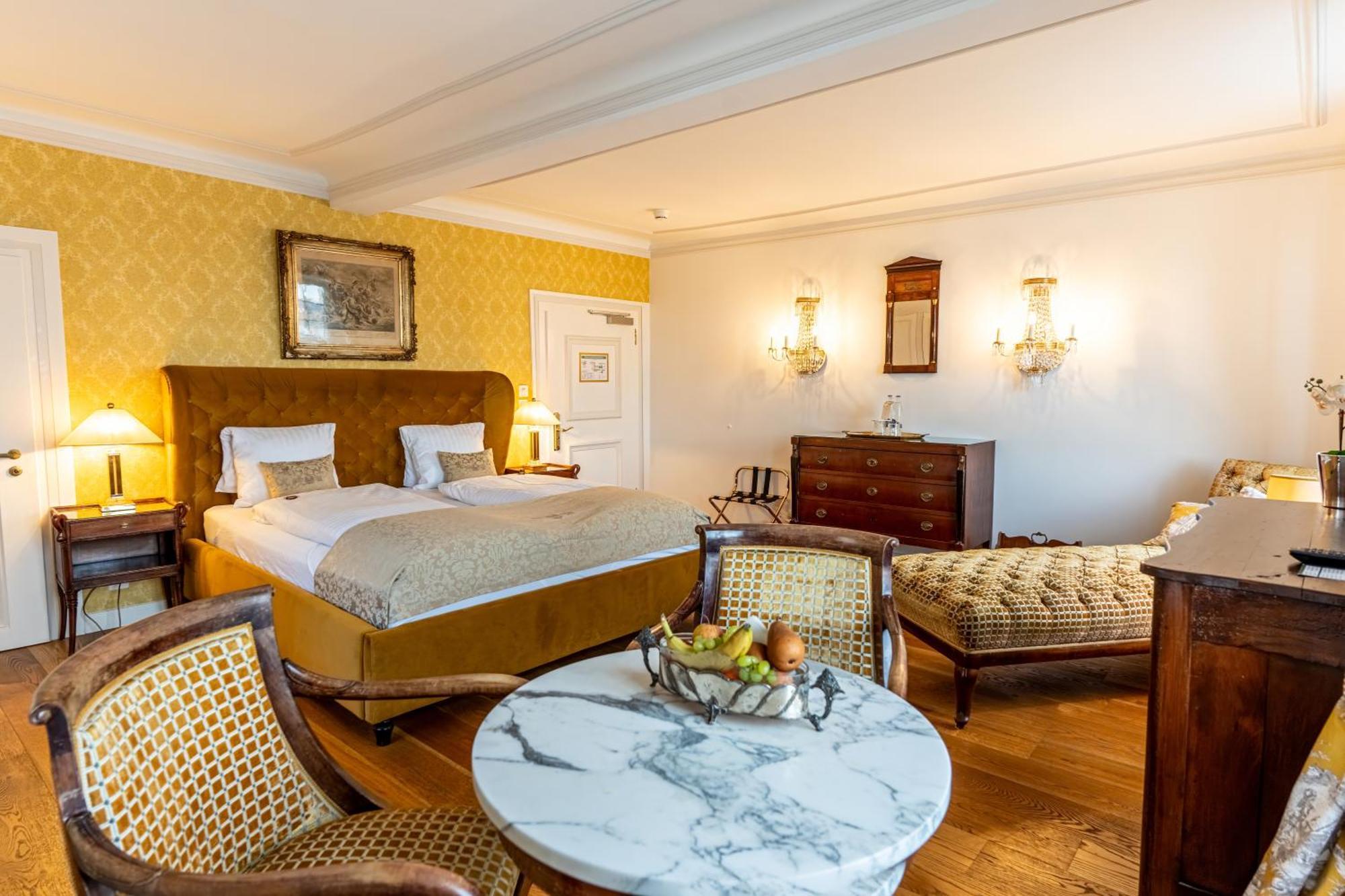 Hotel Porto Sofie Готтлибен Экстерьер фото