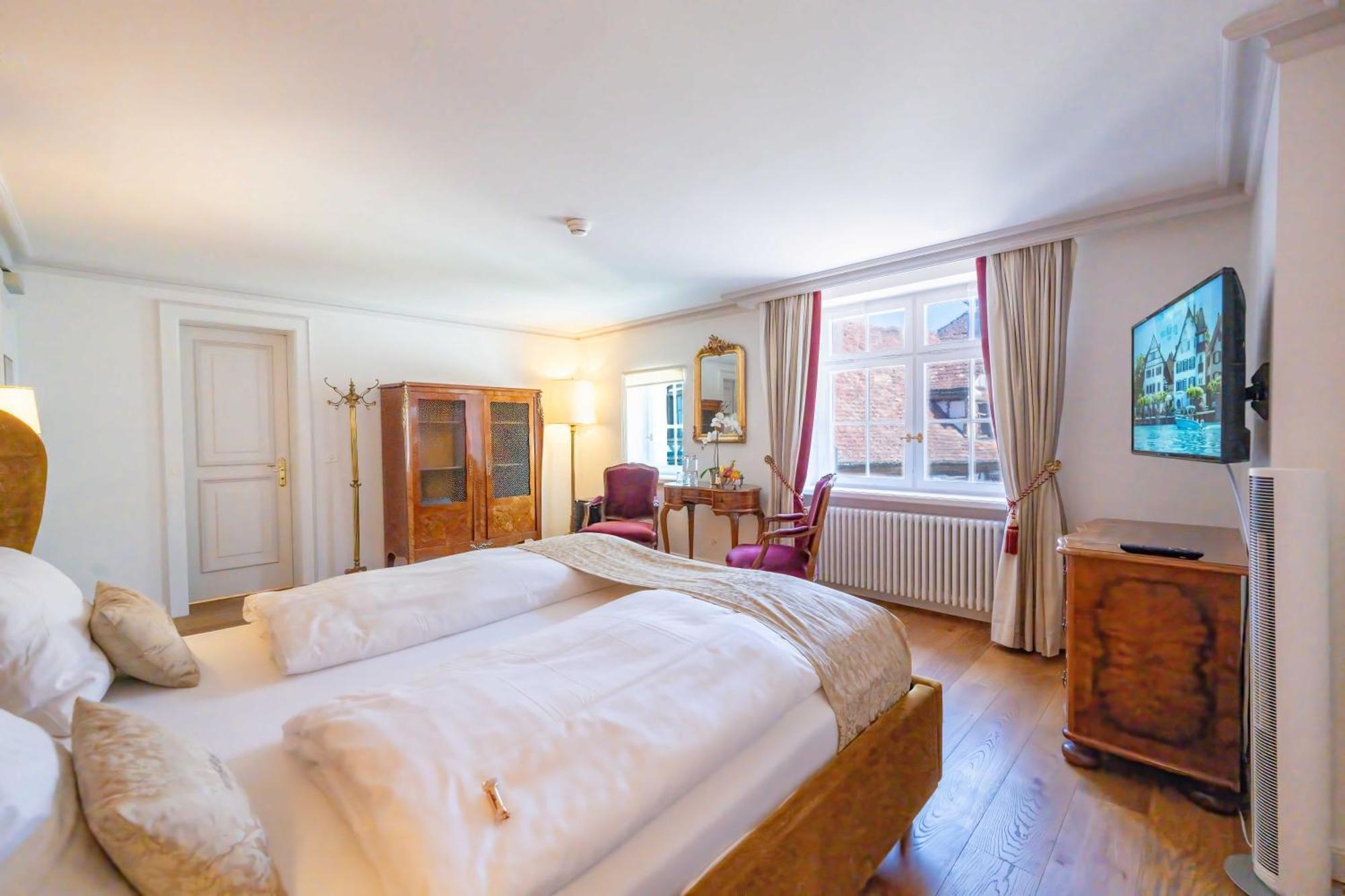 Hotel Porto Sofie Готтлибен Экстерьер фото