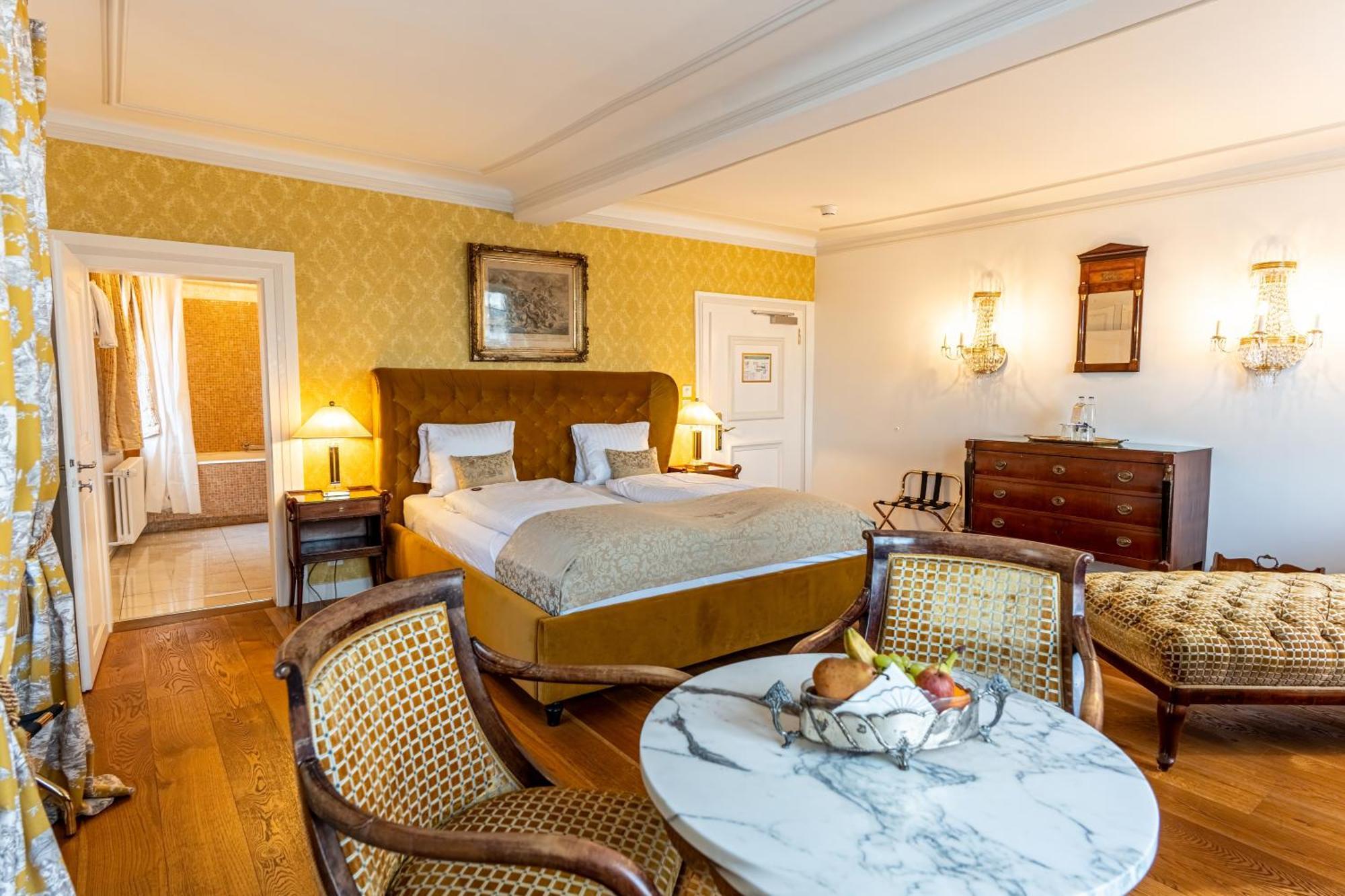 Hotel Porto Sofie Готтлибен Экстерьер фото